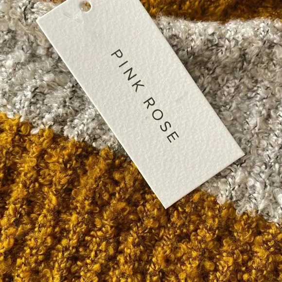 🆕Pink Rose Super Soft Striped Sweater L🆕 - Picture 9 of 10